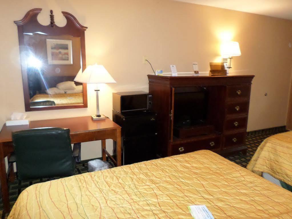 Days Inn By Wyndham Kent - Akron Luaran gambar