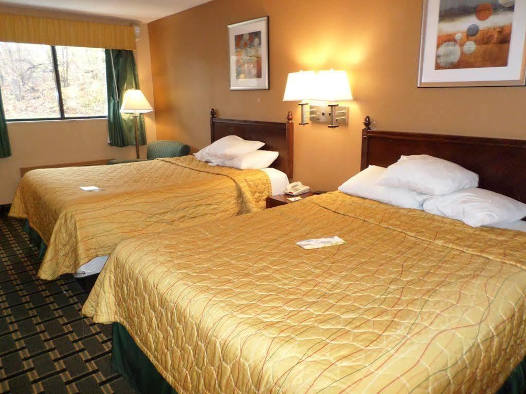 Days Inn By Wyndham Kent - Akron Luaran gambar