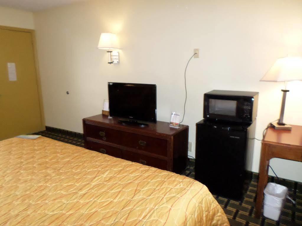 Days Inn By Wyndham Kent - Akron Luaran gambar
